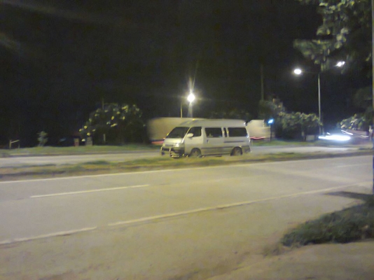 ขายรถตู้หัวจรวด หลังคาสูง (หรือแลกสี่ล้อกลาง กระบะคอกสูง ตอนเดียว) ขายรถตู้หัวจรวด หลังคาสูง (หรือแลกสี่ล้อกลาง กระบะคอกสูง ตอนเดียว)