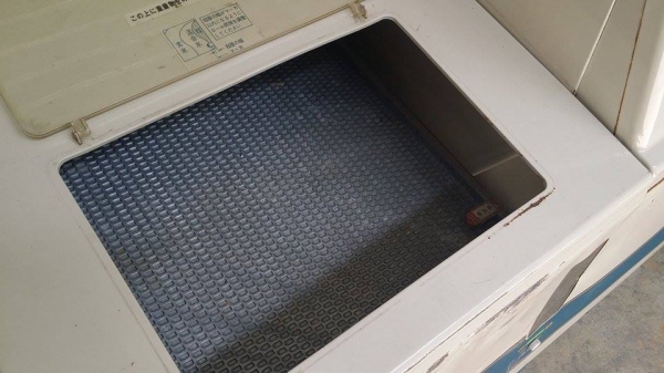 เครื่องสีข้าวกล้องเก่าญี่ปุ่น  SATAKE  รุ่น GPS 450A (1)  สภาพสวย เครื่องพร้อมใช้งาน  ไม่เคยใช้งานในไทย