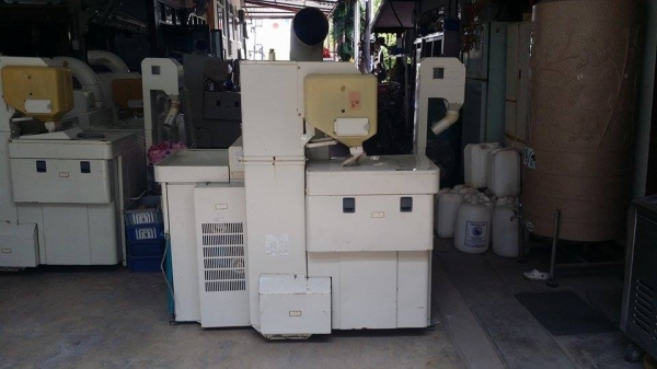 เครื่องสีข้าวกล้องเก่าญี่ปุ่น  SATAKE  รุ่น GPS 450A (1)  สภาพสวย เครื่องพร้อมใช้งาน  ไม่เคยใช้งานในไทย