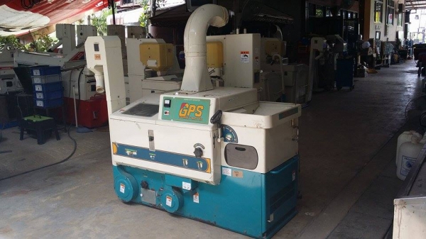 เครื่องสีข้าวกล้องเก่าญี่ปุ่น  SATAKE  รุ่น GPS 450AX (2)  สภาพสวย เครื่องพร้อมใช้งาน