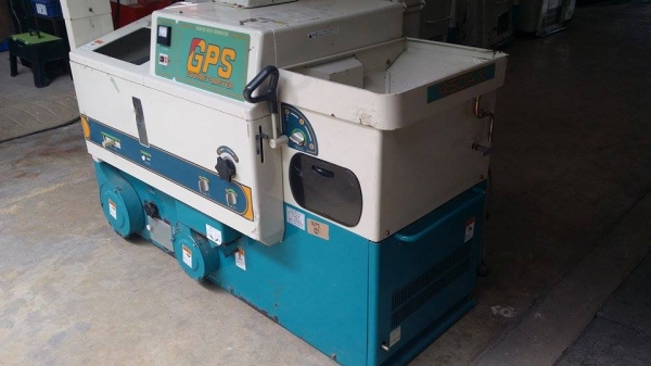 เครื่องสีข้าวกล้องเก่าญี่ปุ่น  SATAKE  รุ่น GPS 450AX (2)  สภาพสวย เครื่องพร้อมใช้งาน