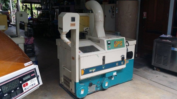 เครื่องสีข้าวกล้องเก่าญี่ปุ่น  SATAKE  รุ่น GPS 450AX (2)  สภาพสวย เครื่องพร้อมใช้งาน