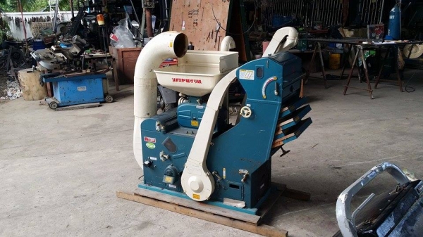 เครื่องสีข้าวกล้องเก่าญี่ปุ่น SHINOMIYA รุ่น MB-30 สภาพสวย เครื่องพร้อมใช้งาน  ไม่เคยใช้งานในไทย