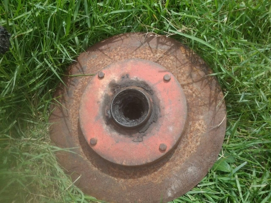 ขายหาง 6 ใบ 22 ตราช้าง ใส่ 34-35-36 แรง