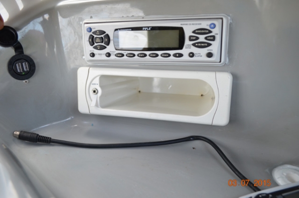 Bayliner 185 Capri 2005 3.0L w/trailer and toll bar, bimini.