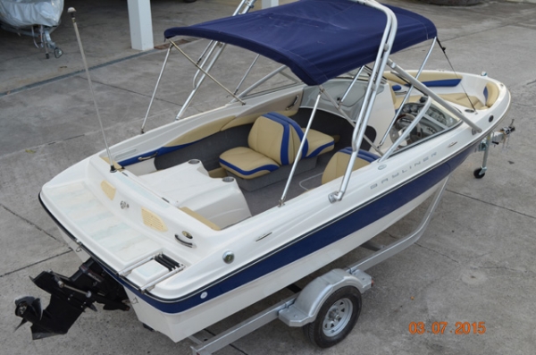Bayliner 185 Capri 2005 3.0L w/trailer and toll bar, bimini.