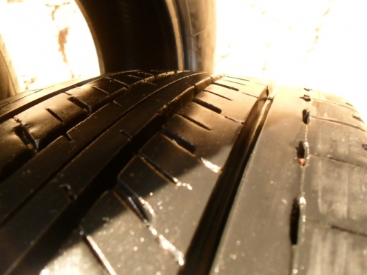 ยางรถกระบะป้ายแดงขอบ16 บริดสโตน215-70-R16ลงพื้นปี14 (4เส้น 4,900บ) ยางรถกระบะป้ายแดงขอบ16 บริดสโตน215-70-R16ลงพื้นปี14 (4เส้น 4,900บ)