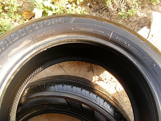 ยางขอบ15 บริดสโตน195-60-R15ลงพื้นปลายปี14(4เส้น4,200บ) ยางขอบ15 บริดสโตน195-60-R15ลงพื้นปลายปี14(4เส้น4,200บ)