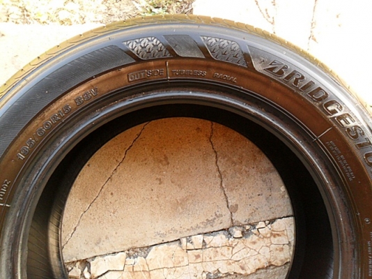 ยางขอบ15 บริดสโตน195-60-R15ลงพื้นปลายปี14(4เส้น4,200บ) ยางขอบ15 บริดสโตน195-60-R15ลงพื้นปลายปี14(4เส้น4,200บ)