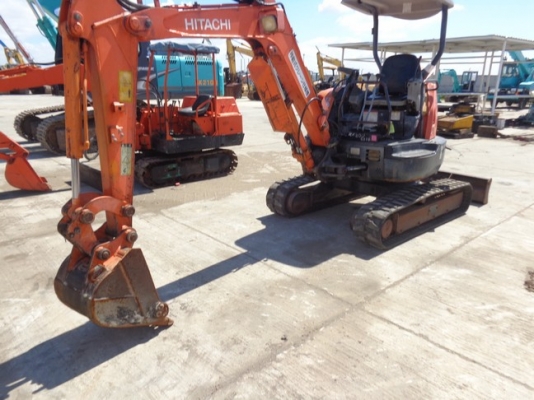 ขายรถขุด PC30 Hitachi