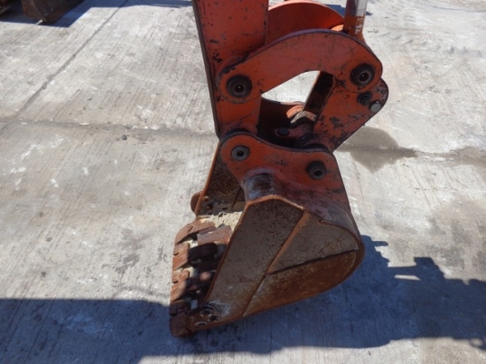 ขายรถขุด PC30 Hitachi