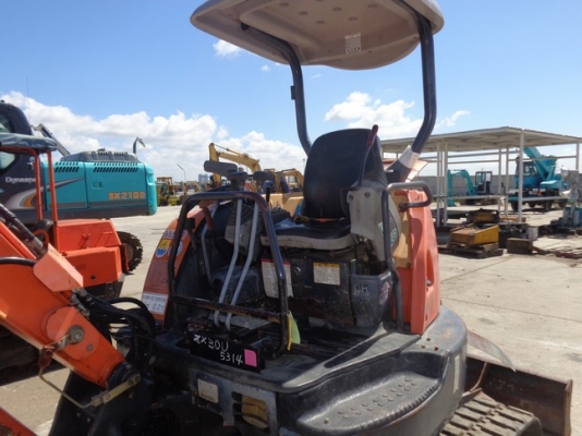 ขายรถขุด PC30 Hitachi