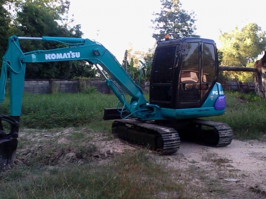 ขายแบคโฮ KOMATSU PC 40-7  เครื่องเดิม ปั้มนิ้ว   มีเก๋งติดแอร์