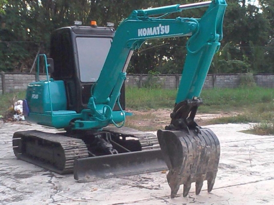 ขายแบคโฮ KOMATSU PC 40-7  เครื่องเดิม ปั้มนิ้ว   มีเก๋งติดแอร์