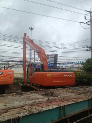 HITASHI EX 200-3 LC บูมยาว 16เมตร เอกา่รอินวอยซ์เก่านอก1ปี