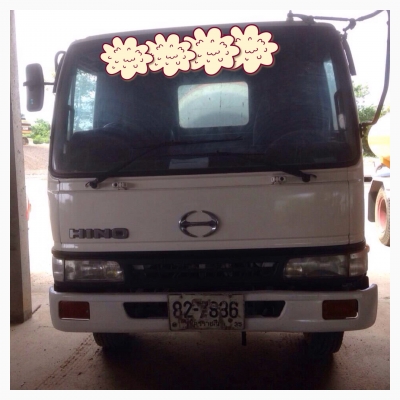 ขายรถโม่ปูนหกล้อ 2.5 คิว. พร้อมใช้งาน