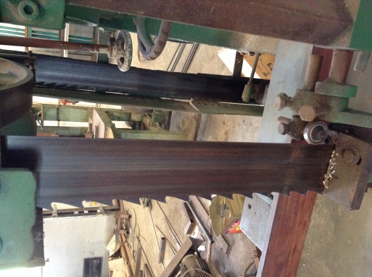 เลื่อยสายพานผ่าไม้ขนาดมูเลย์ 26" เลื่อยสายพานผ่าไม้ขนาดมูเลย์ 26"