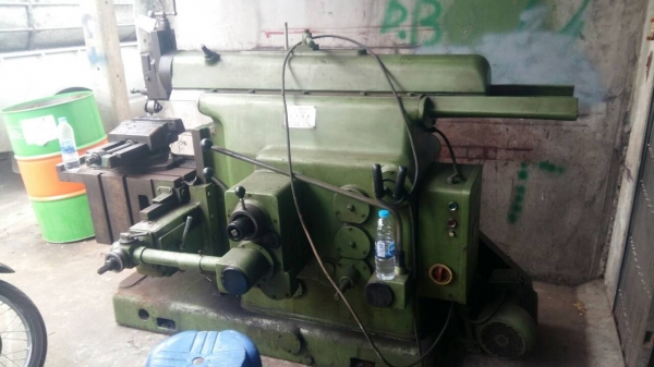 แท่นไส 24 นิ้ว เกียร์บล็อก พร้อมใช้งาน สภาพสวย ๆ อุปกรณ์ครบ ด่วน !!! 60,000