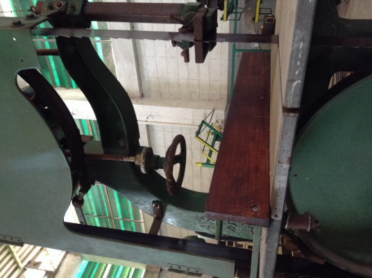 ขายเครื่องเลื่อยสายพานงานไม้ ขายเครื่องเลื่อยสายพานงานไม้