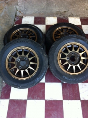 แม็คพร้อมยาง สภาพสวย แม็คพร้อมยาง สภาพสวย