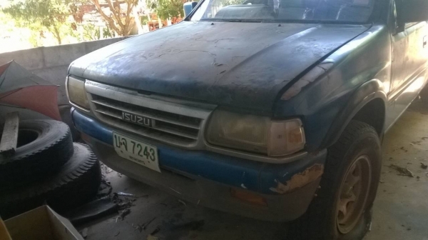 ขาย ISUZU TFR 87 ปี 2533 เครื่องแน่นไม่หลวมไม่ไอ คัสซีดี คอมแอร์มี สภาพต้องเก็บสีหน่อย ทะเบียนพร้อมโอนครับ