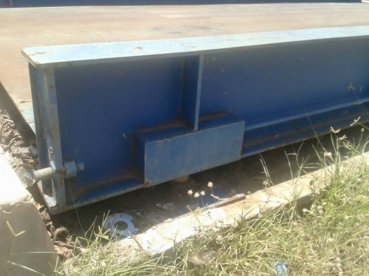 ขายตาชั่ง ขนาด40ตัน รุ่น COMMANDOR สภาพใช้งานน้อย สมบรูณ์ พื้นดี ระบบคอมพิวเตอร์มาตรฐาน