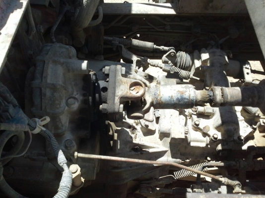 ขายด่วนรถโม้ปูนโม้ตรง2.5คิวรถนำเข้าไมมีเอกสารเครือง 220แรง