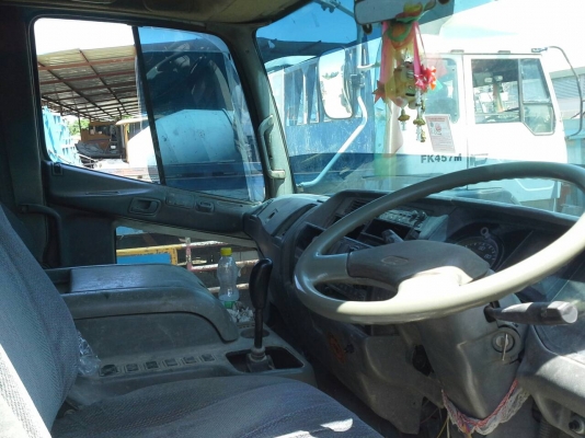 ขายด่วนรถโม้ปูนโม้ตรง2.5คิวรถนำเข้าไมมีเอกสารเครือง 220แรง