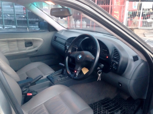 ขาย BMW 318 IA E36 ปี 95 เดิมๆ เครื่องดี ช่วงล่างเยี่ยม แอร์เย็นฉ่ำ ภาษี 59 ประกัน 3+ แก๊ส LPG ประหยัดมากๆ ไม่เคยชน  ขาย 149000 บาท 0889419663