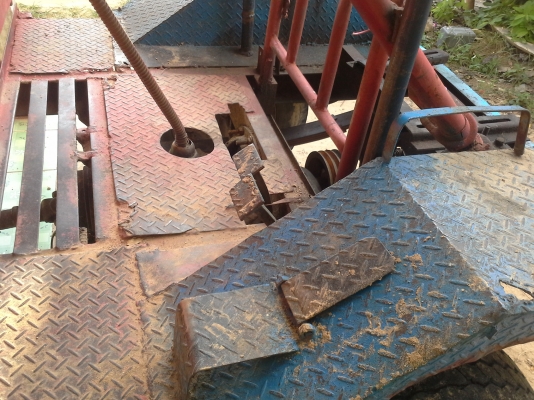 ขายโครงรถอีแต๋น ช่วงล่วง เกียร์พร้อมใช้งาน