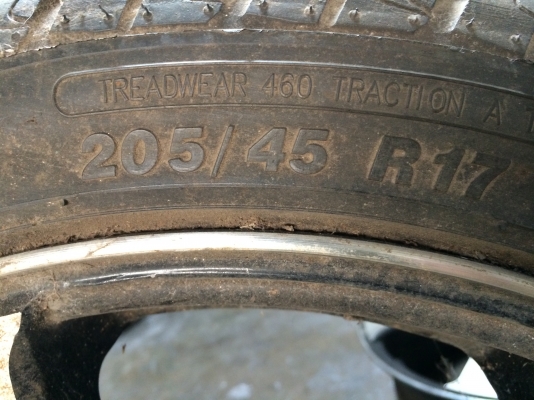 ขาย ล้อรถครับ