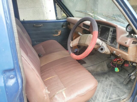 DATSUN คลาสสิค 720 คัสซีสวย ทะเบียนพร้อม เครื่องเดิม เบนซิน J16  ขาย 35,500