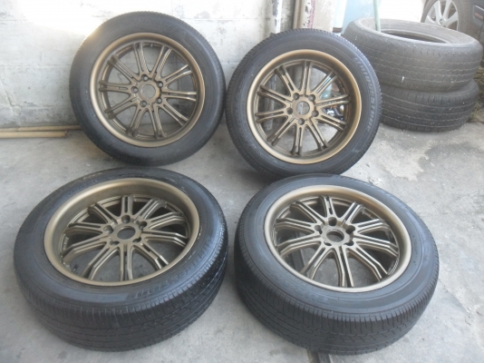 ล้อแม็ก 17นิ้ว 5รู114 หน้าตื้น หลังลึก พร้อมยาง สวยๆ 4 ล้อ ราคา 8900 บาท