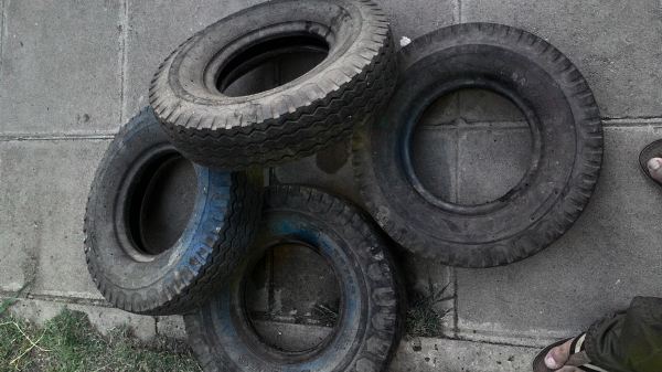 5.00 - 9  SIAMES ยางเล็ก มี 4. เส้น tel.081-427-3941