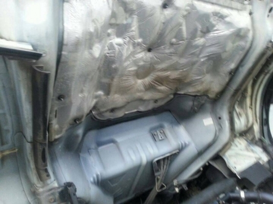 รถฮีโน่ 6 ล้อ ทูโถ้ 150 แรงม้า. ปี 56 ( รถวิ่ง 58,xxx กม. )    สนใจติดต่อ  081 - 6079515