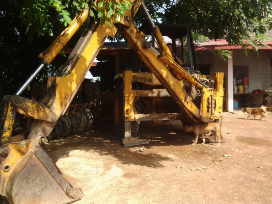 CASE 580F หน้าตัก หลังขุด เครื่องเดิม ปั้มเดิม ขับ4ล้อ