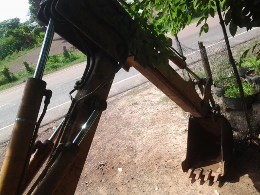 CASE 580F หน้าตัก หลังขุด เครื่องเดิม ปั้มเดิม ขับ4ล้อ