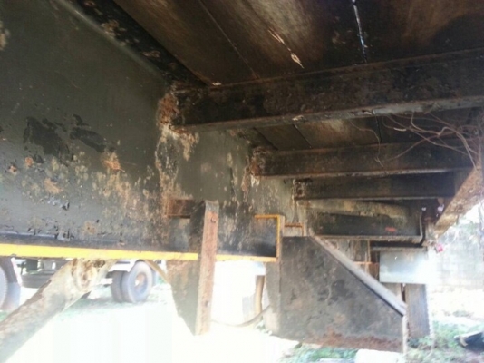 ขายหาง พื้นเรียบ 2 เพลา. ปี 33  สนใจติดต่อ 081 - 6079515