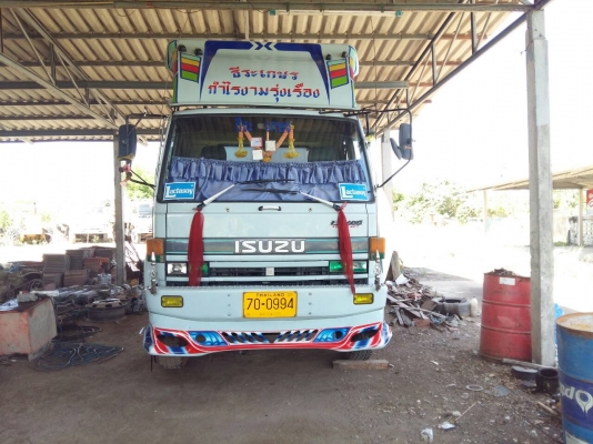 ขายหัวกับแชทซี ISUZU ROCKY FVM 32MR 195 แรงม้า เพลาเดียว ห้างแท้