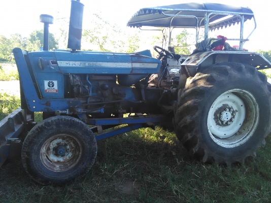 ขายครับford5600แรงดีไม่มีตกครับ งดต่อรองนะครับ