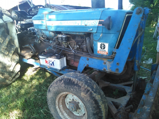 ขายครับford5600แรงดีไม่มีตกครับ งดต่อรองนะครับ