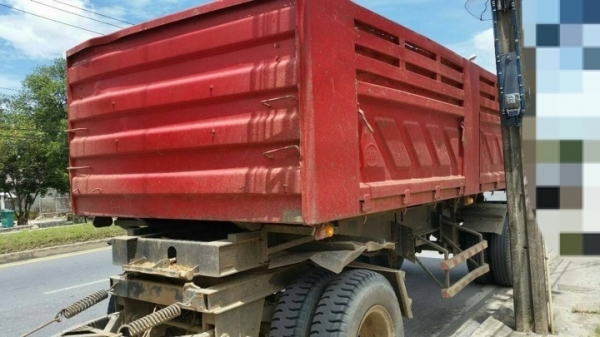 รถอีซูซุ 10 ล้อดั้ม  FXZ  240 แรงม้า. ปี 39  ( นางฟ้าแท้. )  ,  ( ขายแม่ , ลูก. )    สนใจติดต่อ  081 -6079515