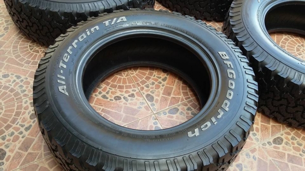 ขายยาง bf 265/65/18 จำนวน 1 ชุดครับ ลองดูเผื่อท่านใดสนใจ