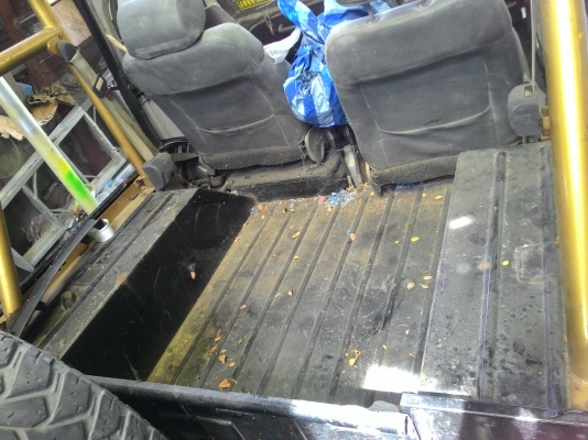 จิ๊ปมิตซู J54  4dr5  4x4  ดีเซลแบบแห้งๆๆแรง ประหยัด ช่วงลางแน่น พร้อมใช้  เอาไปแต่งหล่อ  วิ่งน้อย