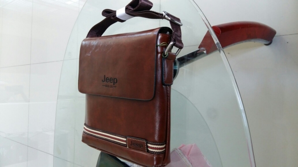 ขาย กระเป๋าหนังแท้ สวยมาก