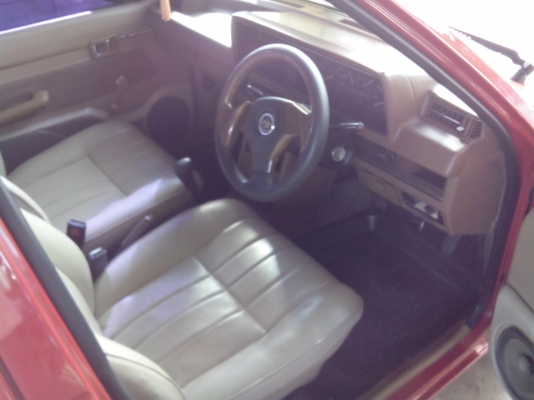 ขายมาสด้า 323