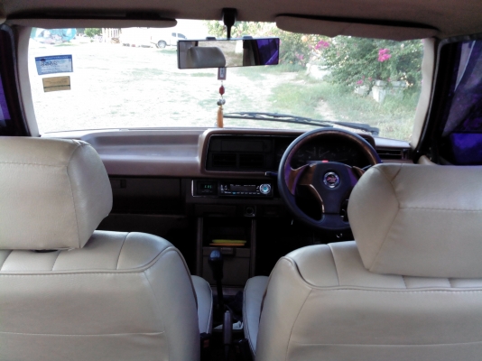 ขายมาสด้า 323