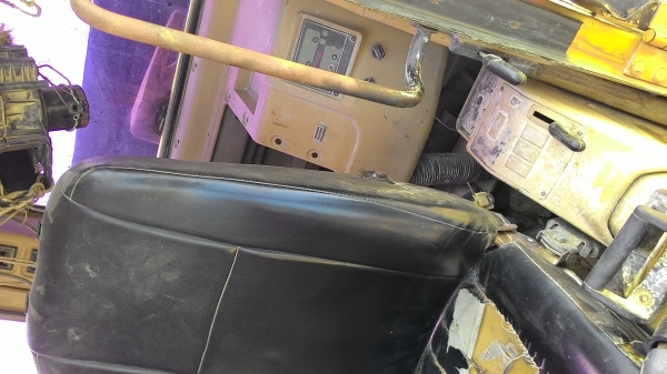 รถแบคโฮ CAT 320 V2 มีลายหัวแย๊กซ์ รถพร้อมใช้งาน ในราคาต่อรองได้