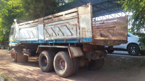 ขายดั้ม2เพลา MITSUBISHI 220เทอร์โบ เครื่องดี แคชซีสวย พ.เพาเวอร์ เบรกทิฟฟี่ ภายในสวย แอร์เย็น สภาพพร้อมใช้งาน เอกสารพร้อมโอน สนใจโทร 090-8588220คุณนะ 093-3258446คุณบิว ID:narong498 หรือเข้าดูสินค้าอื่นๆได้ที่ www.truck.in.th/498 หรือเพจFacebook ณรงค์ ซื้อ