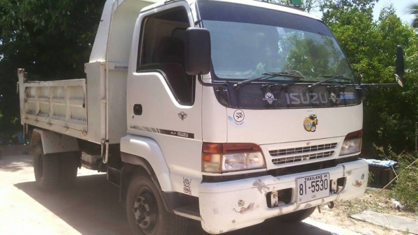 ขายดั้ม5คิว ISUZU 195แรง เครื่องดี แคชซีสวย สภาพพร้อมใช้งาน เอกสารพร้อมโอน สนใจโทร 090-8588220คุณนะ 093-3258446คุณบิว ID:narong498 หรือFacebook ตลาดรถมือสอง คุณนะ หรือเข้าดูสินค้าอื่นๆได้ที่ www.truck.in.th/498 หรือเพจFacebook ณรงค์ ซื้อขายรถมือสอง (เว็บไ